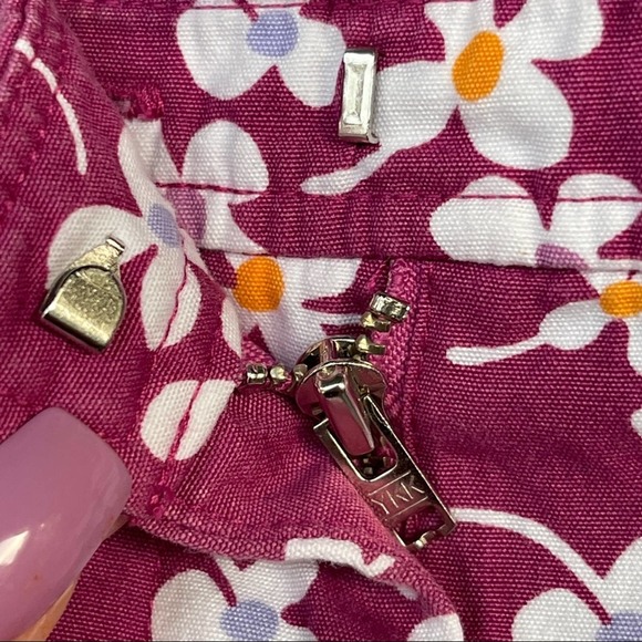 Ann Taylor Loft Shorts Womens Size 12 Pink Floral Flat Front Cotton - Picture 3 of 6